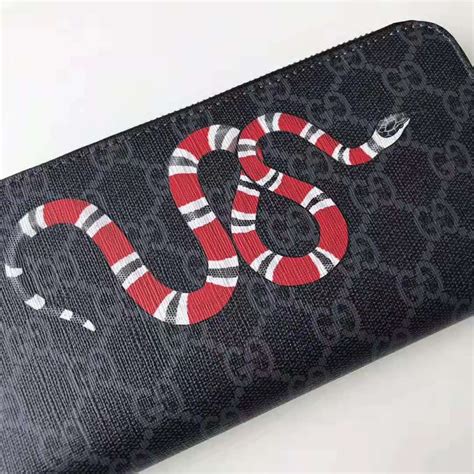 gucci backpack coral snake cheap|GG Supreme Black Kingsnake Print Large Wallet .